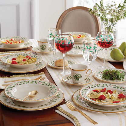 Holiday 12-Piece Plate & Mug Dinnerware Set