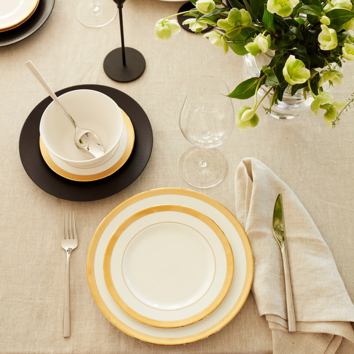 LX Collective White 12-Piece Dinnerware Set
