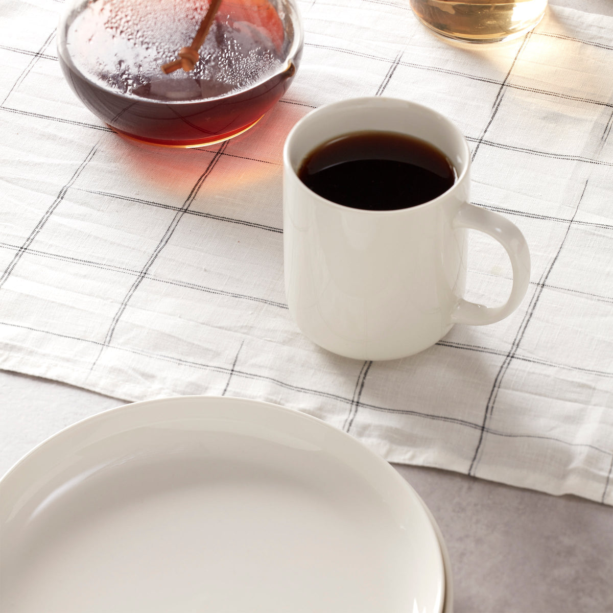 24 Seven White Mugs, Set of 4